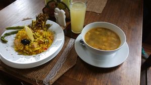 Paella Vegana at Arvoleda in Santiago