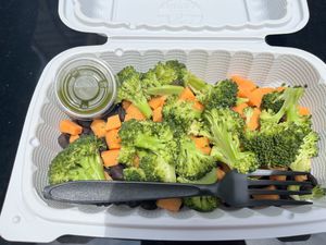 Build-your-own bowl 🥣   at Veggilish in San Diego