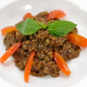 INCREDIBLE SICILIAN AUBERGINE STEW (CAPONATA)
Starter with eggplants onion, tomatoes, cocoa powder. Seasoned with extra virgin olive oil and balsamic vinegar. Served on bread. at La Pasta in Siem Reap