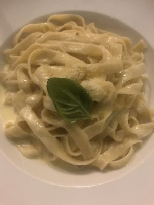vegetarian fettuccine alfredo at La Pasta in Siem Reap