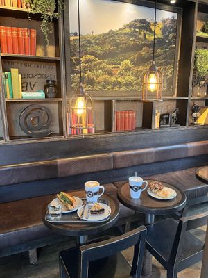 Only the food on the left is vegan   at Espresso House - Vesterbrogade in Copenhagen