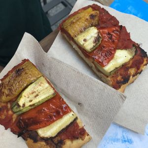 Vegan pizza  at Pappare' in Bologna