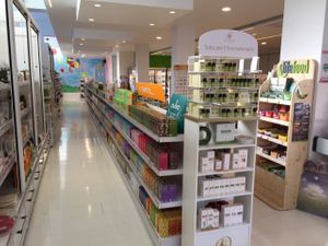 The shelves at Mondo Vegan di Mangeri Flavio in Desenzano Del Garda