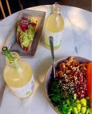 Asian bowl and smashed avo toast at California Kitchen - Norrebrogade in Copenhagen