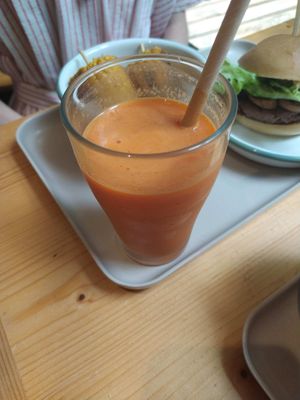 Home Made Juice, really good! at Season Square in Paris