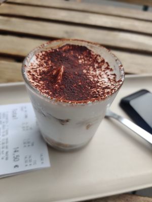Tiramisu at Season Square in Paris