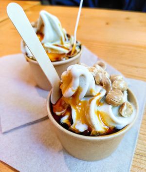 sundae at Season Square in Paris