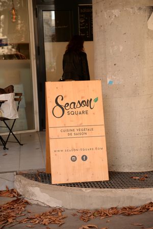 Cute poster at Season Square in Paris