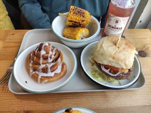 Season burger at Season Square in Paris