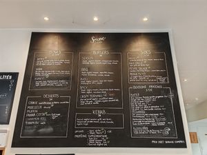 Menu at Season Square in Paris