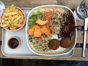 Bowl  at Season Square in Paris