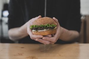 Season Burger at Season Square in Paris