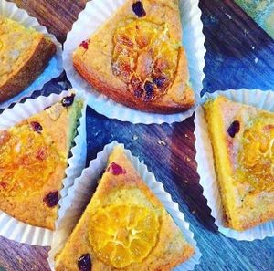 Vegan cakes at Oons Creative - 온스 in Seoul