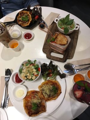 roti pizza at Veganerie - Siam Paragon in Bangkok