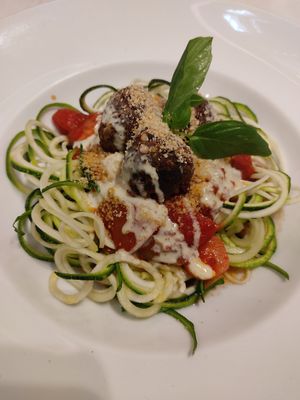 Zucchini noodles and meatballs made of mushroom and nutts at Veganerie - Siam Paragon in Bangkok