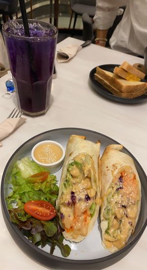 Chickpea Salat Wrap  at Veganerie - Siam Paragon in Bangkok