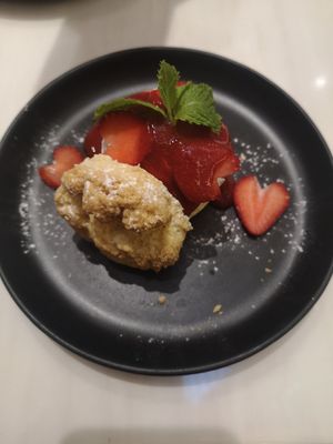 Strawberry Scones at Veganerie - Siam Paragon in Bangkok