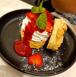 Strawberry shortcake at Veganerie - Siam Paragon in Bangkok