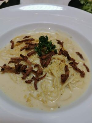 Carbonara at Veganerie - Siam Paragon in Bangkok