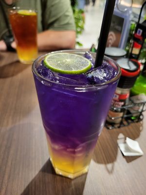 Butterfly pea lemon at Veganerie - Siam Paragon in Bangkok