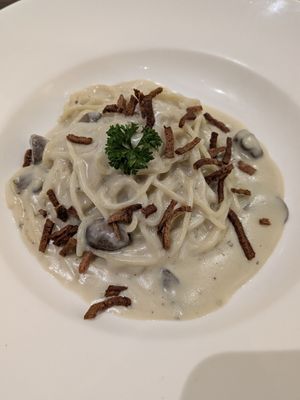 Carbonara spaghetti at Veganerie - Siam Paragon in Bangkok