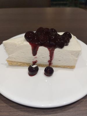 Blueberry cheese pie  at Veganerie - Siam Paragon in Bangkok