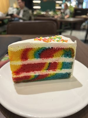 Pastel party cake #Veganuary at Veganerie - Siam Paragon in Bangkok