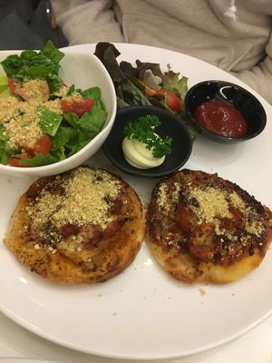 Roti pizza with caesar salad at Veganerie - Siam Paragon in Bangkok