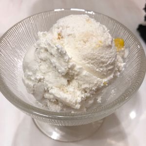Coconut ice cream at Veganerie - Siam Paragon in Bangkok