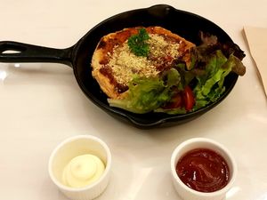 Vegan food at Veganerie - Siam Paragon in Bangkok