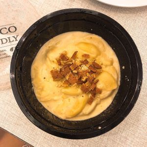 Vegan Mac & Cheese at Veganerie - Siam Paragon in Bangkok