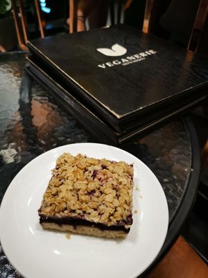 Oat bar for dessert 👍 at Veganerie - Siam Paragon in Bangkok