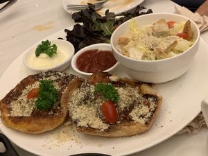 Pizza at Veganerie - Siam Paragon in Bangkok