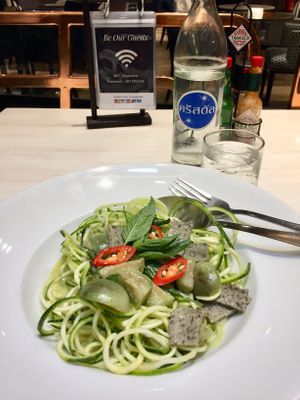 Green Curry Courgetti at Veganerie - Siam Paragon in Bangkok