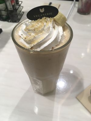 Banana nut smoothie at Veganerie - Siam Paragon in Bangkok