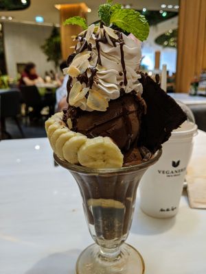 Death by chocolate sundae at Veganerie - Siam Paragon in Bangkok