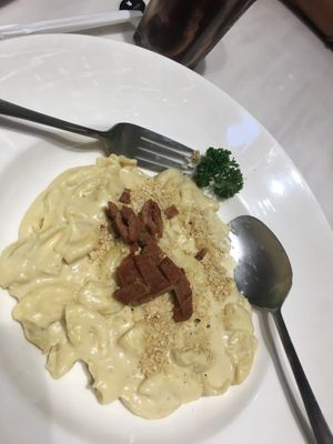 vegan mac&cheese - i was so excited i just started eating ... but pretty disappointing tbh at Veganerie - Siam Paragon in Bangkok