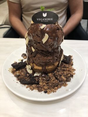 Brownie dessert (dark chocolate taste) at Veganerie - Siam Paragon in Bangkok