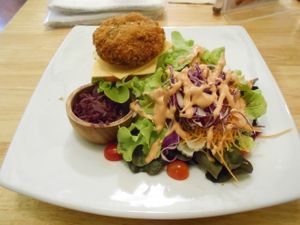 Wooden Box > Mushroom Burger > YUMMY! at Wooden Box in Pattaya