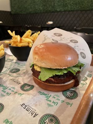 Antaris  at Ahimsa Burgers in Florianopolis