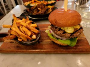 Big LOV Cheeseburger at LOV - McGill in Montreal