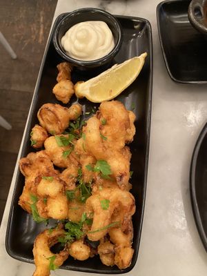 LOV Calamari  at LOV - McGill in Montreal