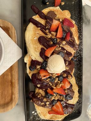 Pancakes   at LOV - McGill in Montreal