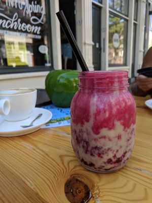 The most beautiful smoothie! at Brunchroom in Amsterdam