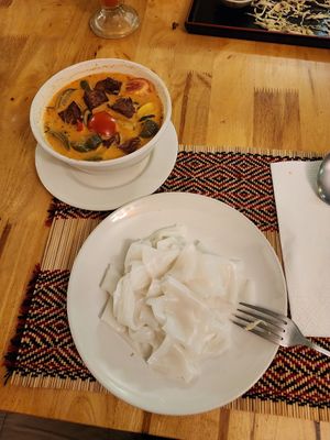 "Duck curry" with wide noodle at Vegan Heaven in Chiang Mai