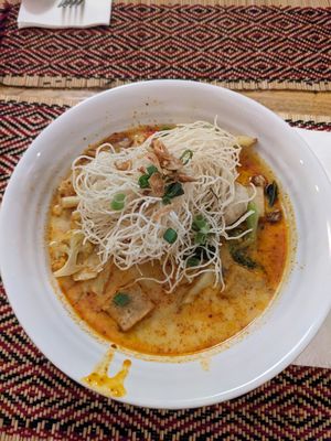 Kao soi at Vegan Heaven in Chiang Mai
