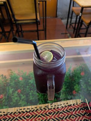 Butterfly Lemon Tea at Vegan Heaven in Chiang Mai