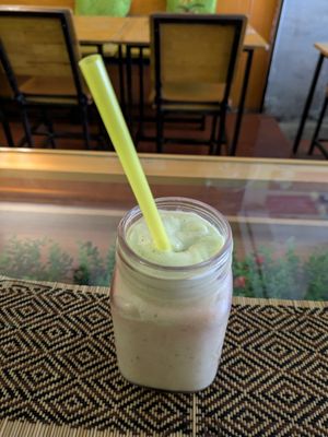 Avocado and Coconut Smoothie at Vegan Heaven in Chiang Mai