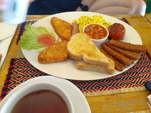 English breakfast at Vegan Heaven in Chiang Mai