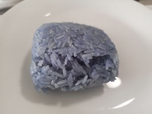 Blue sticky rice 🍚💙 at Vegan Heaven in Chiang Mai